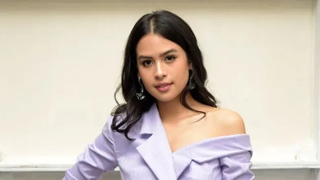 Maudy Ayunda memberikan klarifikasi dan menjawab kritikan netizen soal video opini tetap "mindfulness" di tengah berbagai berita buruk soal Indonesia. (Noel/ detikHOT)