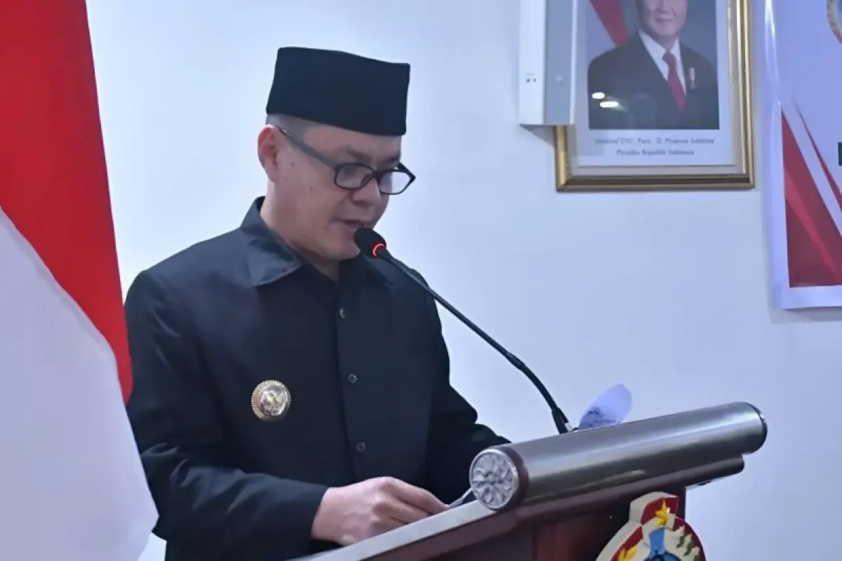 Bupati Kayong Utara Romi Wijaya