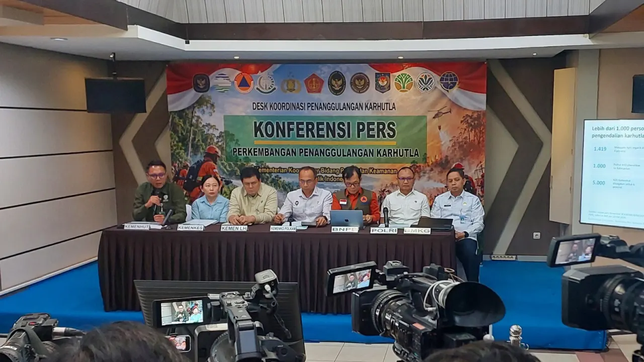konferensi pers perkembangan penanganan  karhutla.