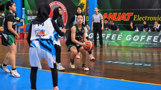 Santu Petrus A Hajar SMAN 7 Pontianak 113-2, Melaju ke Semifinal Wali Kota Cup 2026